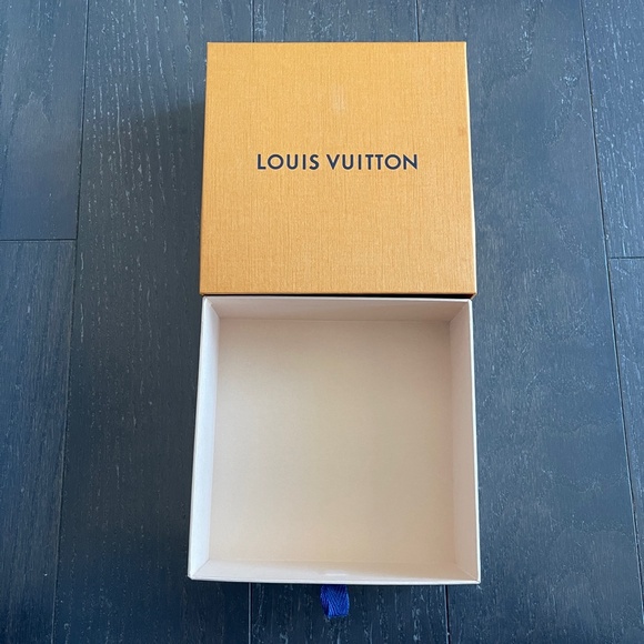 LOUIS VUITTON LV Gift Box Empty Large Box storage decoration17*17*6.8cm - Picture 3 of 7